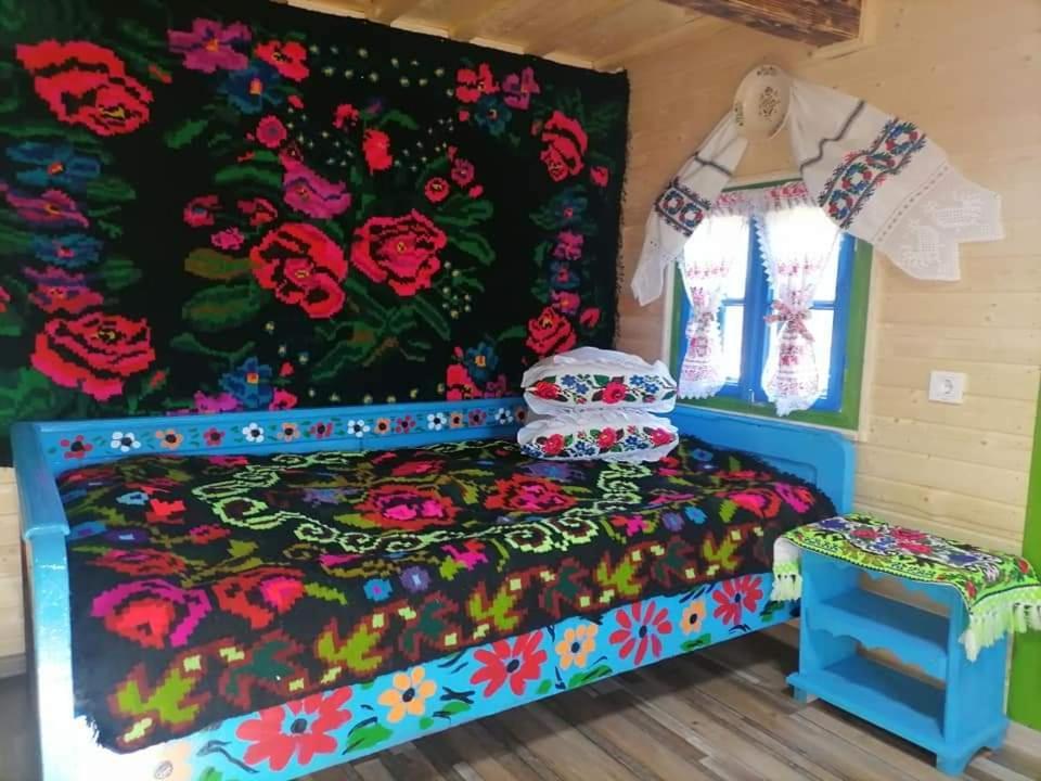 Complex Traditional Casuta Bunicilor-Breb מראה חיצוני תמונה