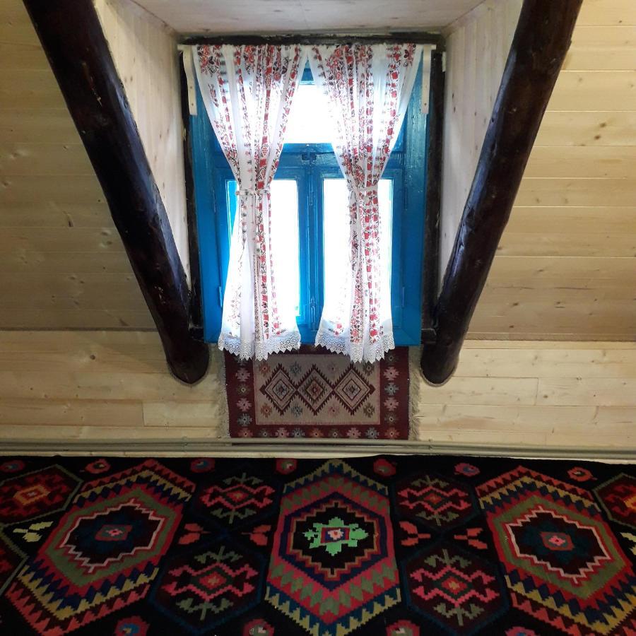 Complex Traditional Casuta Bunicilor-Breb מראה חיצוני תמונה